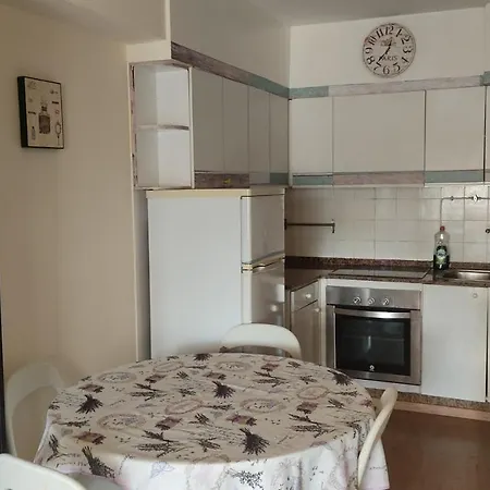 Playa Naval Apartman *